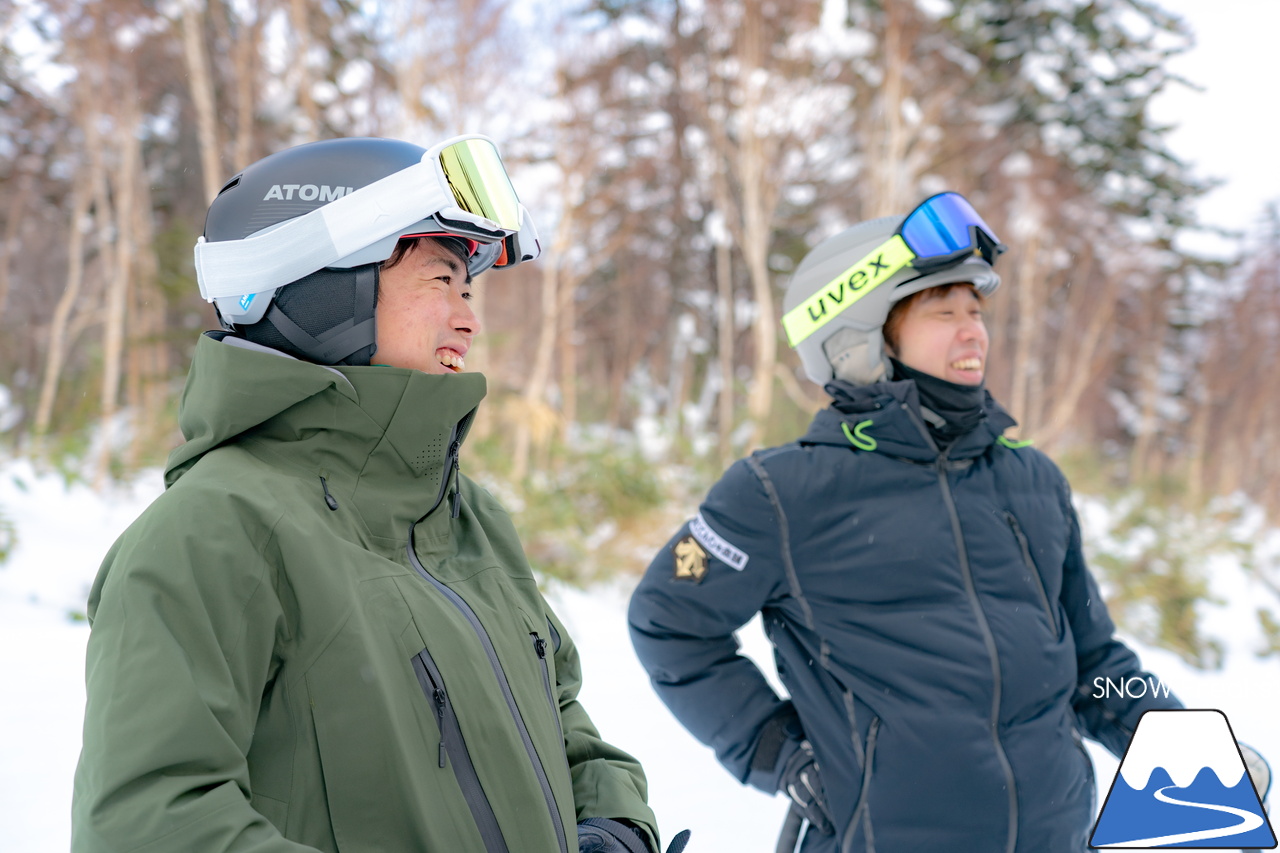 札幌国際スキー場｜ナショナルデモ・須川尚樹さん＆片岡嵩弥さんも参加！2023-2024シーズン『札幌じてんしゃ本舗』の初滑り(^^)/